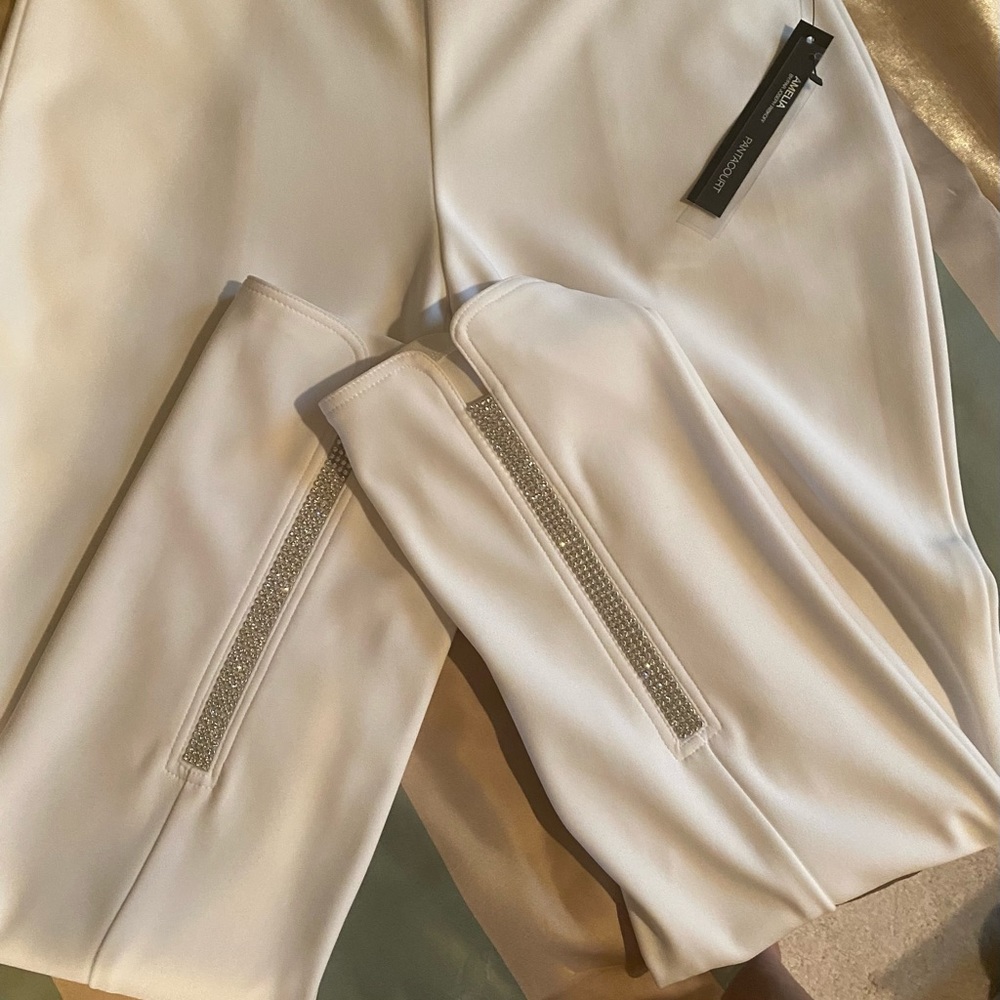 New with tags Ribkoff rhinestone trim pant white size 10